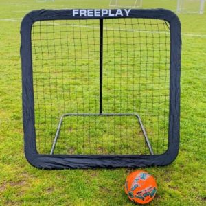 Elite Pro 120 x 120 Fodbold Rebounder by Freeplay med Kantbånd